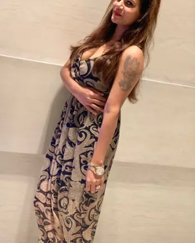 Dhrol Escort